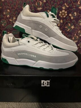 DC Legacy 98 Slim S *Brand New!* Green White Sz10